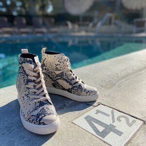 Steve Madden Girl Sneakers with platform Size 7